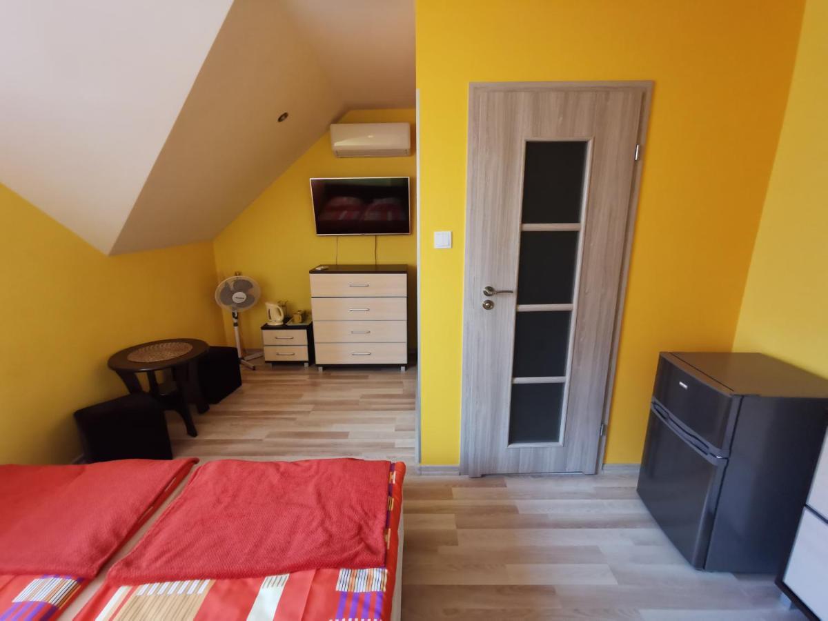 Zlota Rybka Lubniewice Hotel Kültér fotó